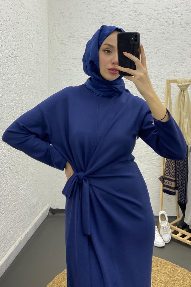 AURAN YANDAN BAĞLAMALI ELBİSE MAVİ