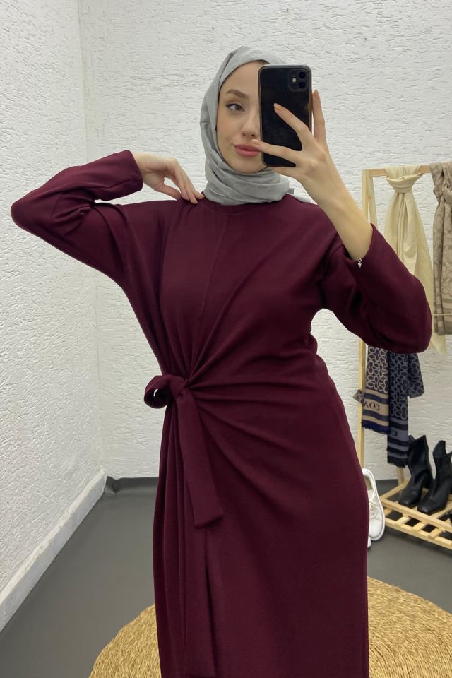 AURAN YANDAN BAĞLAMALI ELBİSE BORDO