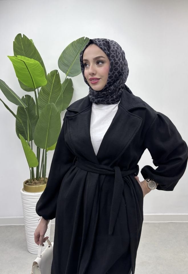 Zara model kaban siyah 2 - (40-42)