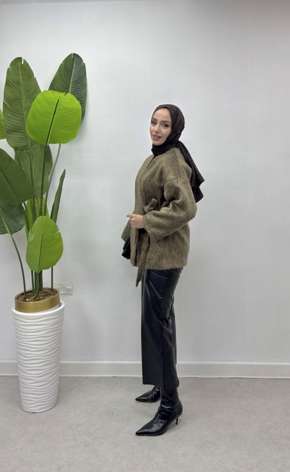 Yandan bağlamalı kılçıklı ceket