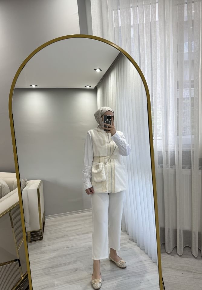 Peluş yelek beyaz