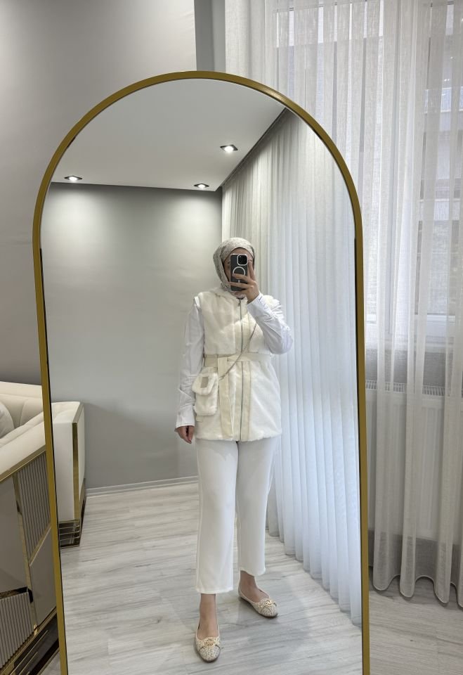 Peluş yelek beyaz