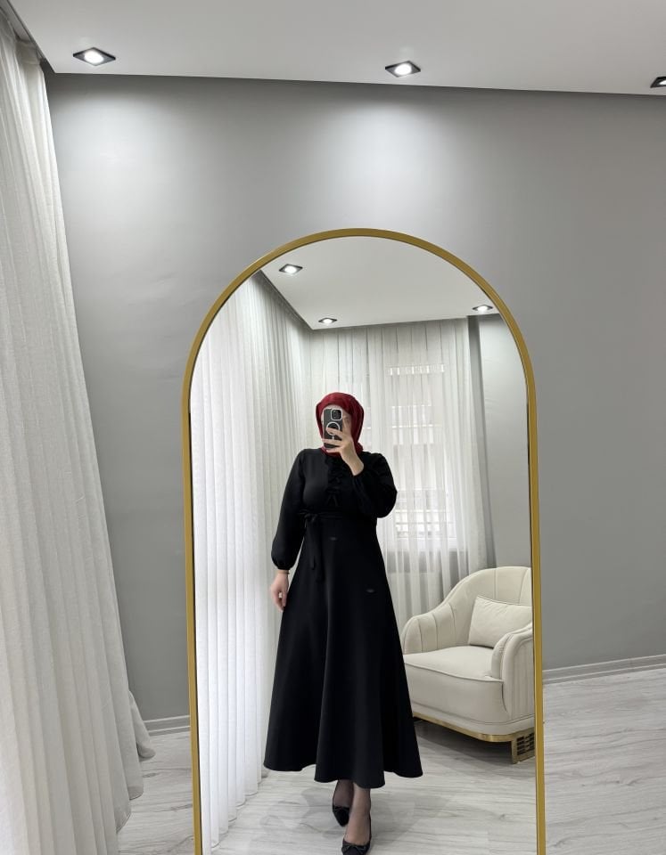 Fiyonklu elbise siyah