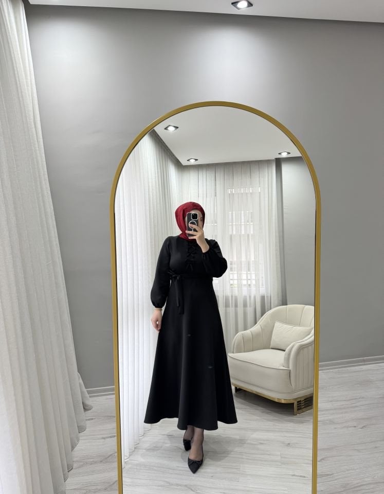 Fiyonklu elbise siyah
