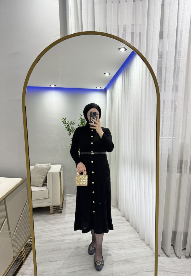 GOLD DÜĞMELİ TRİKO ELBİSE