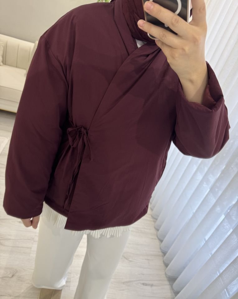 Yandan bağlamalı mont