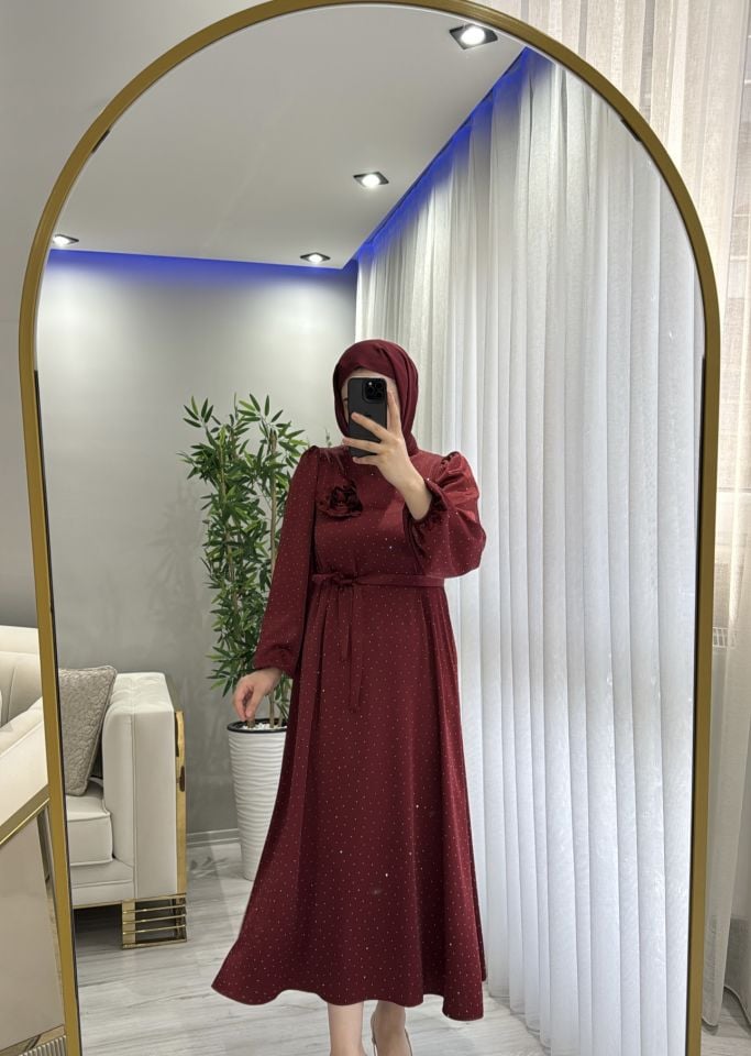 Taşlı saten elbise bordo