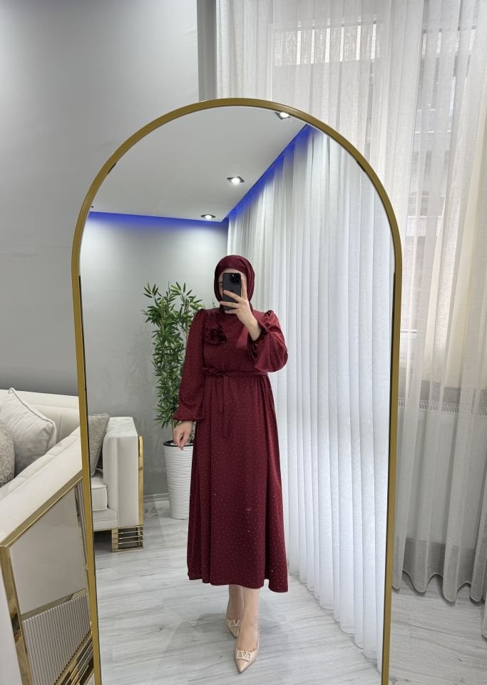 Taşlı saten elbise bordo