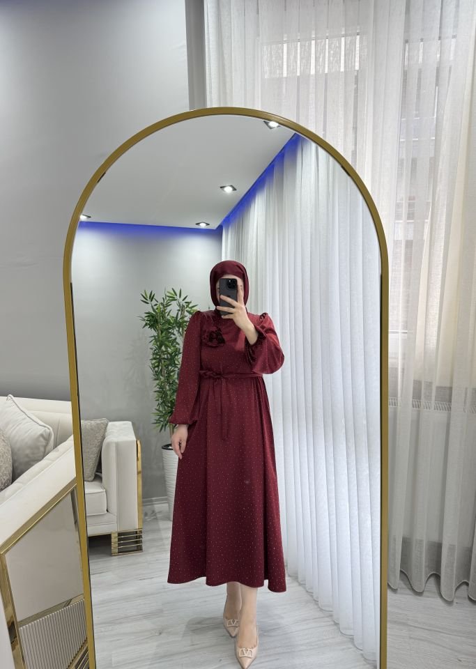Taşlı saten elbise bordo