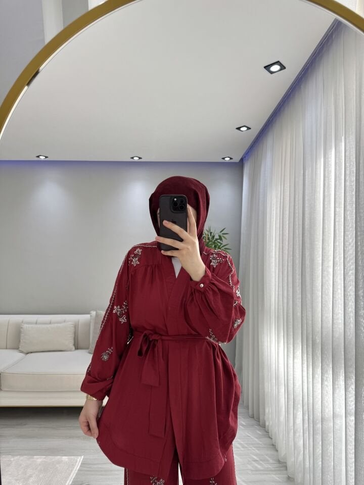 Nakışlı kimona takım