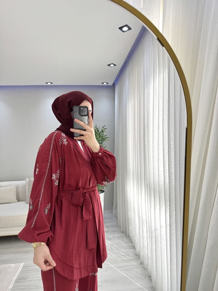 Nakışlı kimona takım