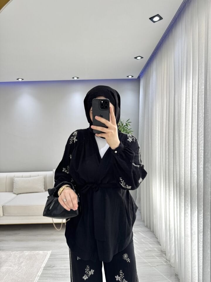 Nakışlı kimona takım