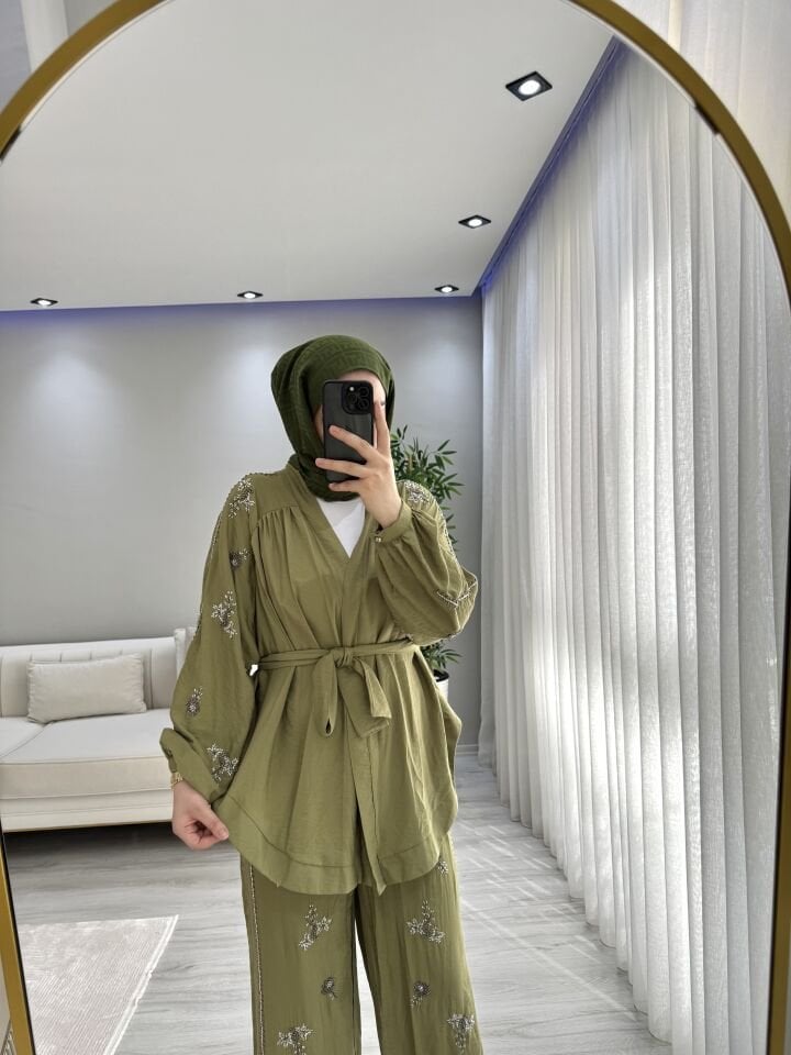 Nakışlı kimona takım