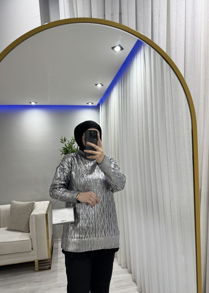 Varaklı kazak gümüş rengi