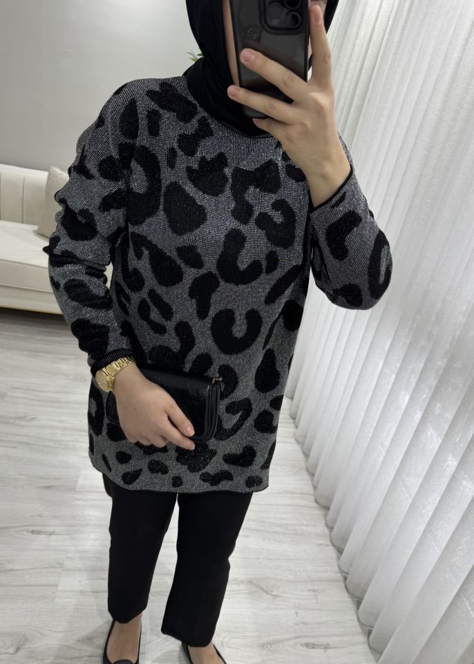 Zebra desen simli kazak