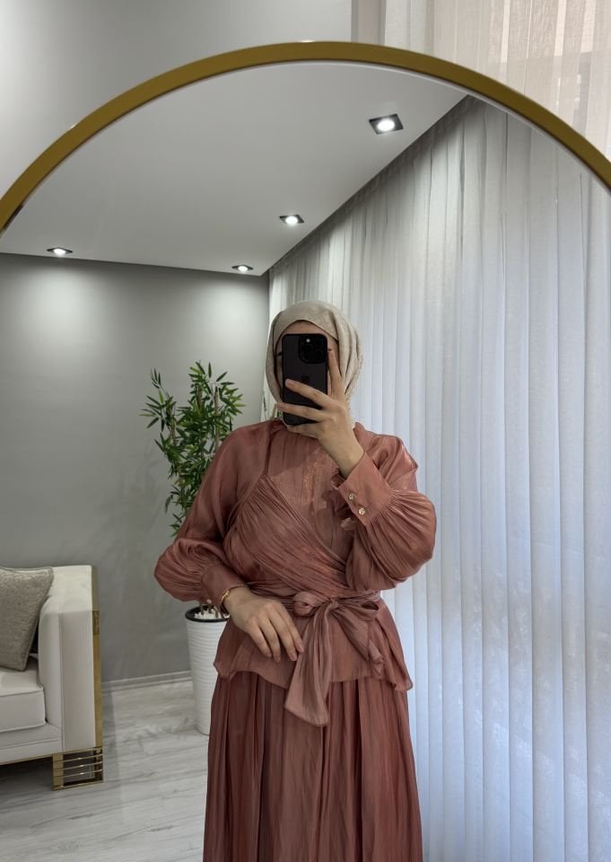 amour saten  etekli takım