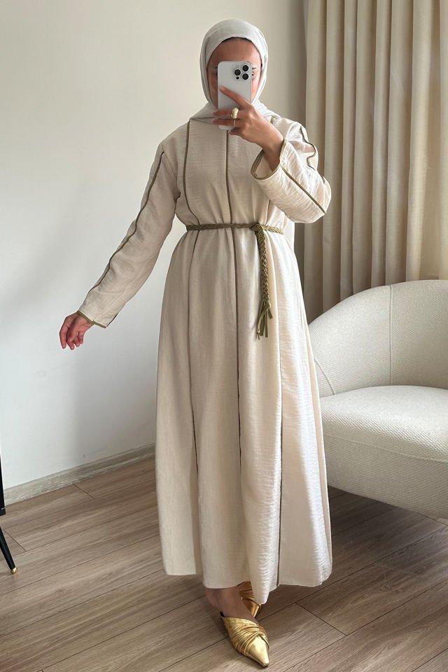 biyeli şeritli elbise