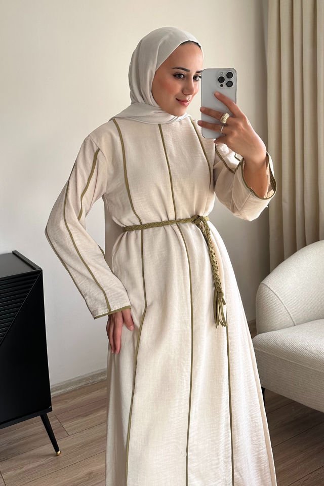 biyeli şeritli elbise